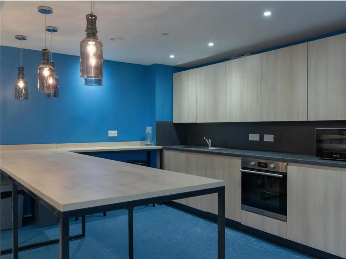 Vibrant Ensuite Rooms, Bournemouth - Sk Борнмут Экстерьер фото