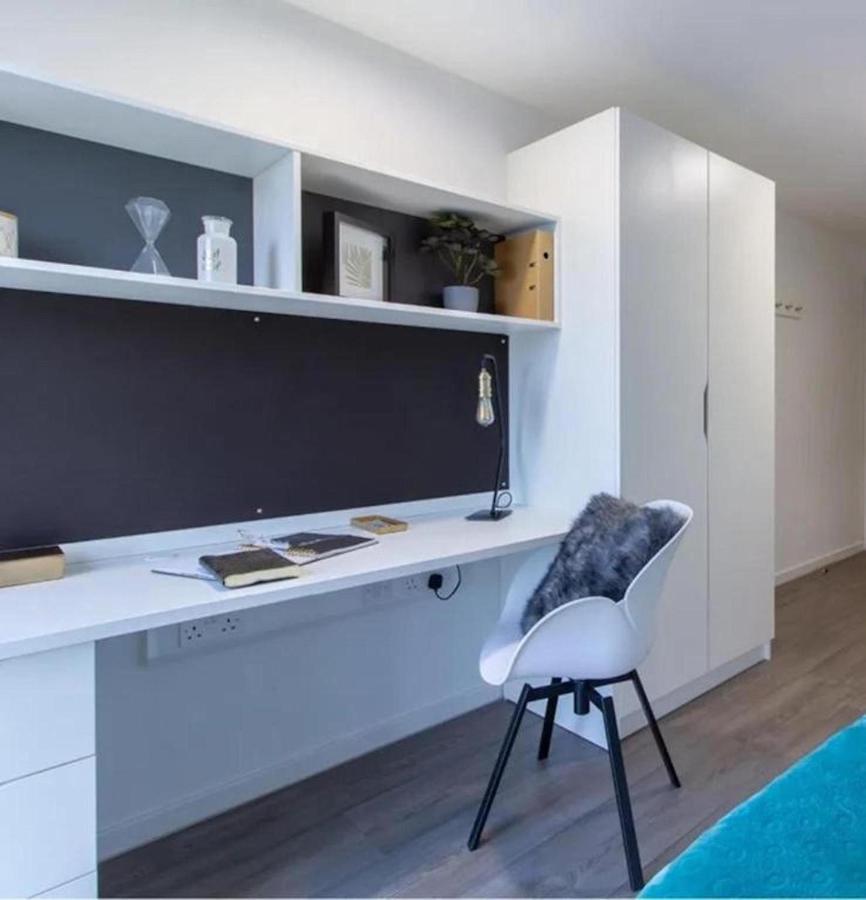 Vibrant Ensuite Rooms, Bournemouth - Sk Борнмут Экстерьер фото